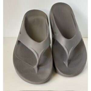 Oofos Gray Men's Flip Flops Size 12